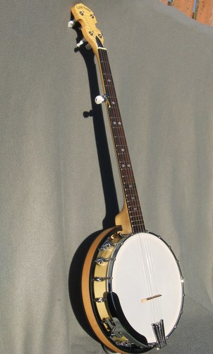 Gold Tone CC-100R Cripple Creek Banjo with Resonator (Five String, Clear Maple) customer photo 2