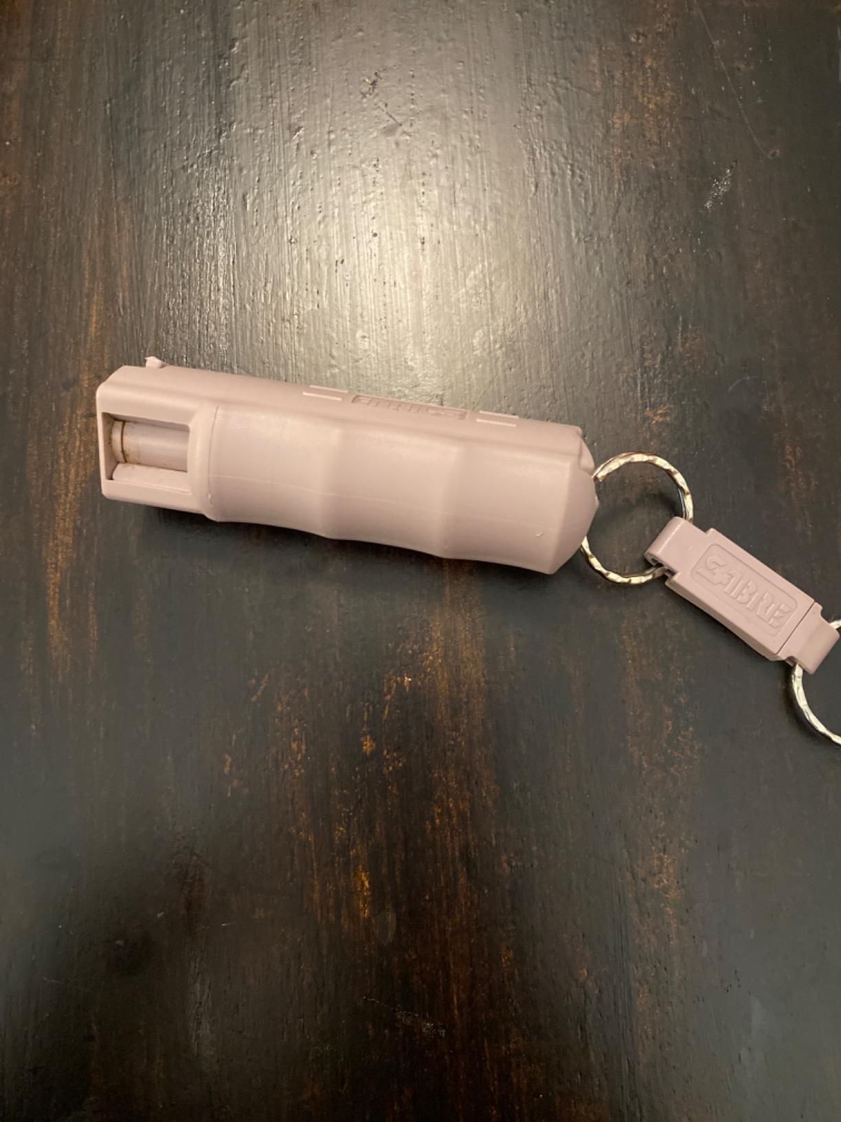 Sabre Pepper Spray with Quick Release Keychain for Self Defense – Maximum Police Strength OC Spray with UV Marking Dye, Twist Lock Safety, Finger Grip, 10‑Second Spray, 14‑ft Range, Made in USA customer photo 1