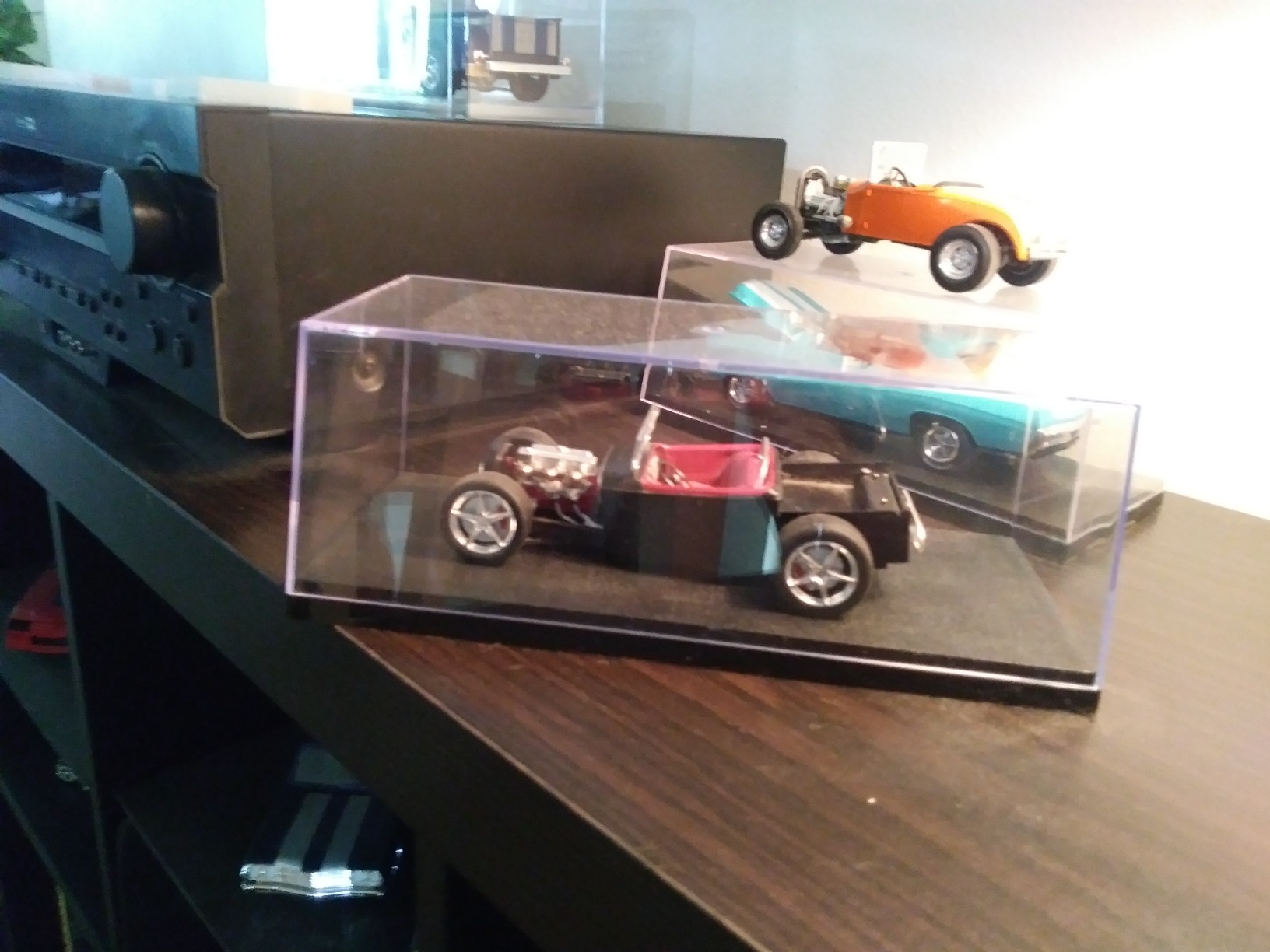 AMT Plastic Display Case, 9 3/4 x 4 1/4 x 3 11/16, 0.5 Liters, Standard customer photo 1