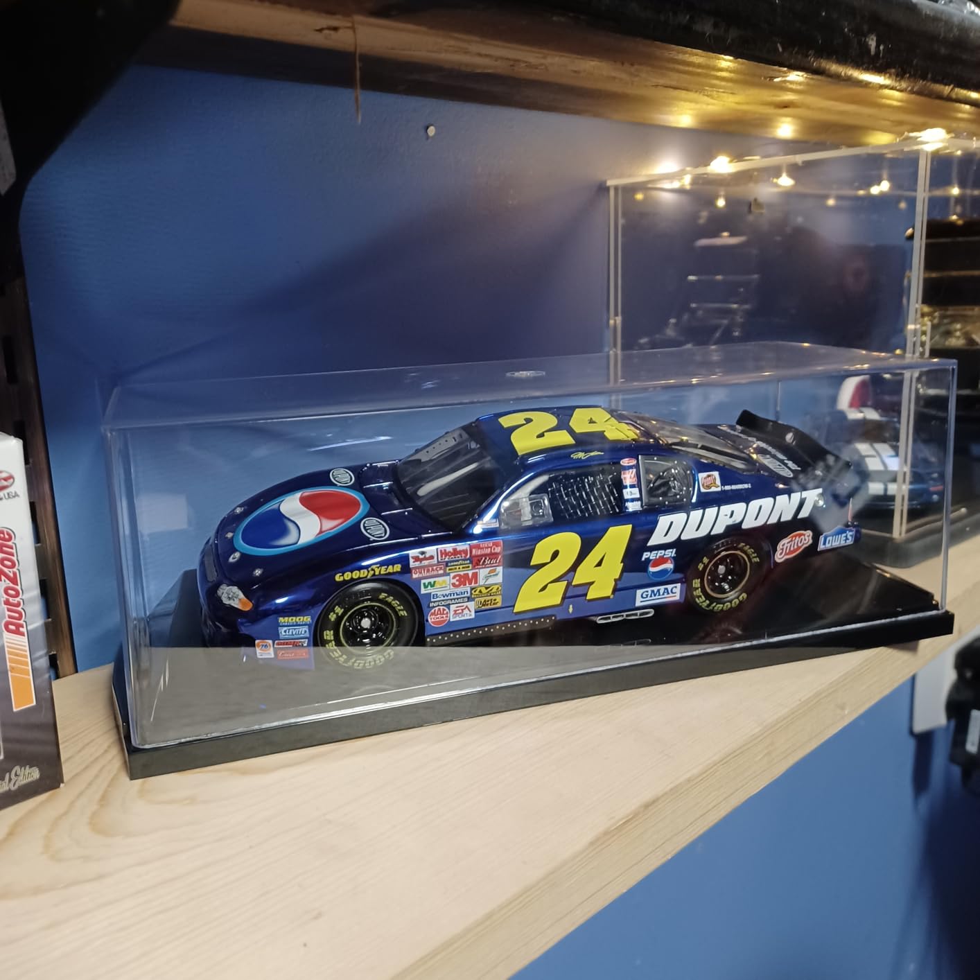 Ultra PRO Model Car Display, 1:24, Black customer photo 1