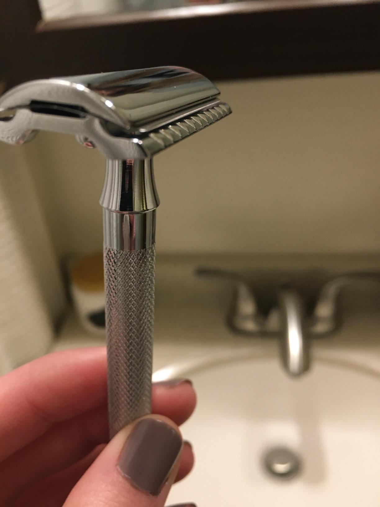 MERKUR 23C Double Edge Safety Razor - Polished Chrome, Long Knurled Brass Handle, Made in Germany, Plastic-Free, Three Piece Design, Closed Comb, Straight Bar customer photo 2