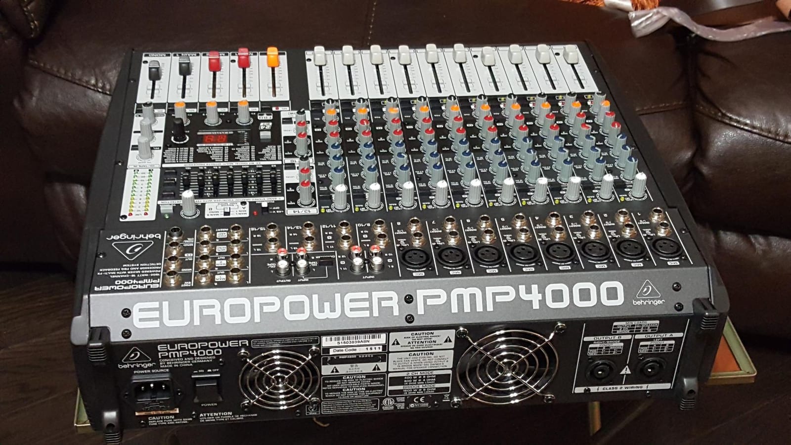 Behringer Europower PMP4000 Powered Mixer - 16 Channels, 1600 Watts with Multi-FX Processor and FBQ Feedback Detection System customer photo 1