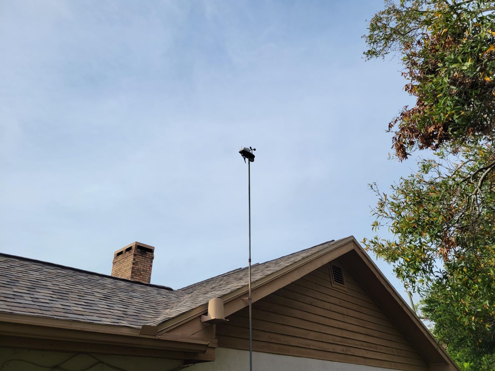 Davis Instruments 6357 Vantage Vue Professional Weather Station - Wireless & Solar Powered customer photo 1
