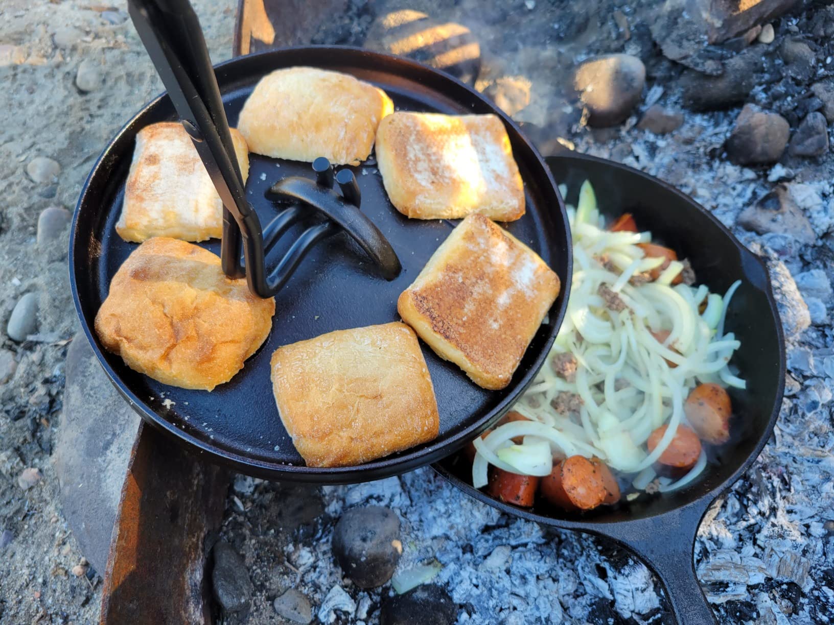 Lodge Pre-Seasoned Cast Iron Deep Camp Dutch Oven with Lid, 5 Quart | Dual Handles & Steel Handle with Strong Lid for Heavy-Duty Camping Cookware, Outdoor Use & Campfire Cooking customer photo 2