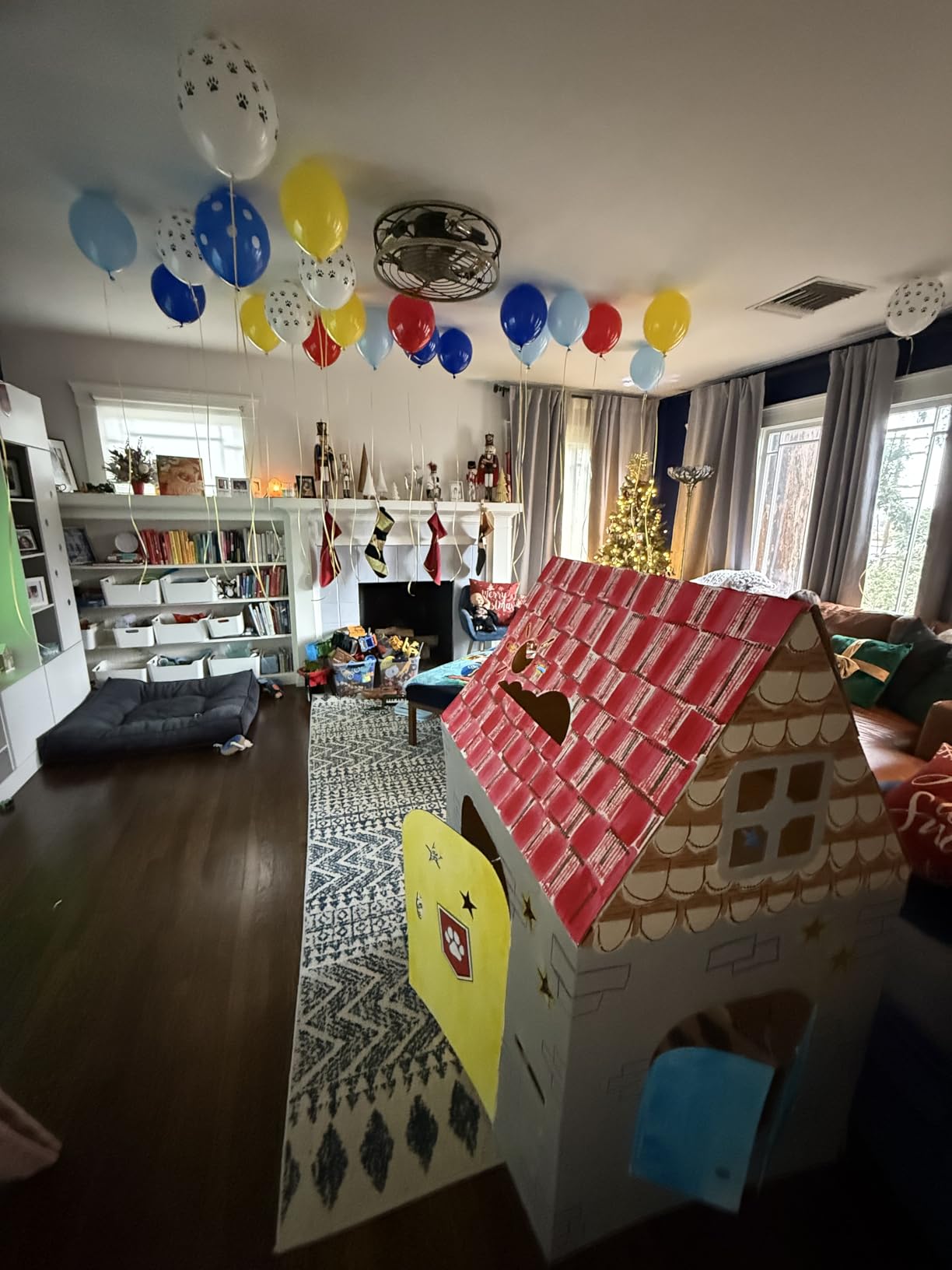 Easy Playhouse Cardboard Kids Fort - Indoor & Outdoor Art & Craft House customer photo 1