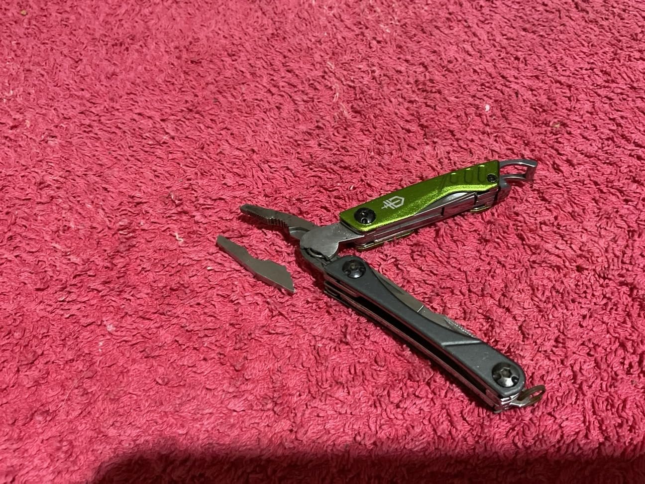 Gerber Dime 12-in-1 Mini Multitool Pliers, Pocket Knife,Bottle Opener,Black customer photo 2