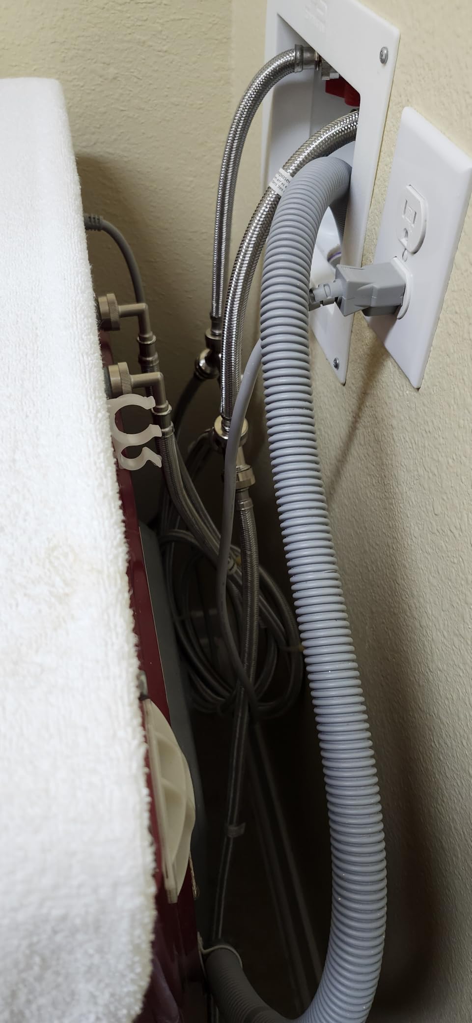 Eastman 5 ft Washing Machine Hose Connectors with Elbows, Pack of 2, 3/4 in FHT x 3/4 in FHT, Braided Stainless Steel, 41065 customer photo 1