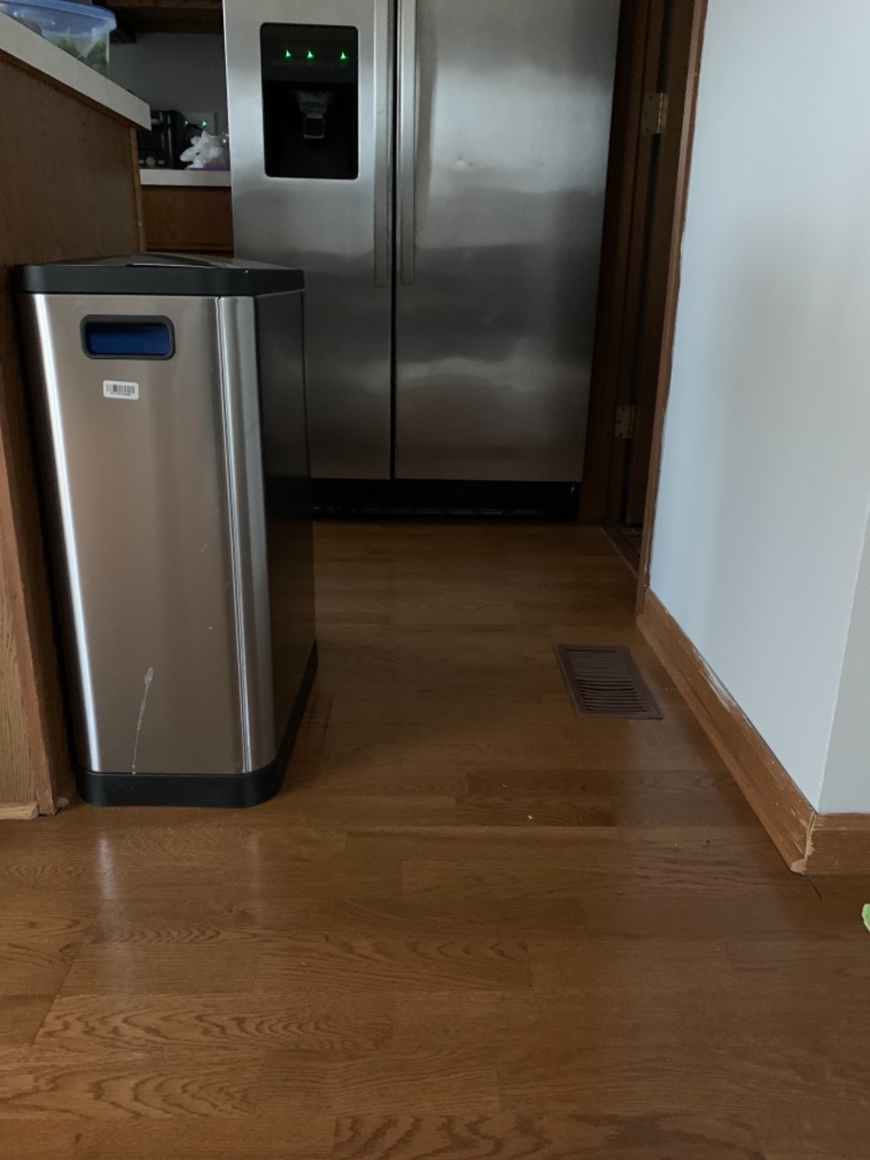 simplehuman 40 Liter / 10.6 Gallon Dual Compartment Butterfly Lid Kitchen Recycling Step Trash Can, Brushed Stainless Steel customer photo 1