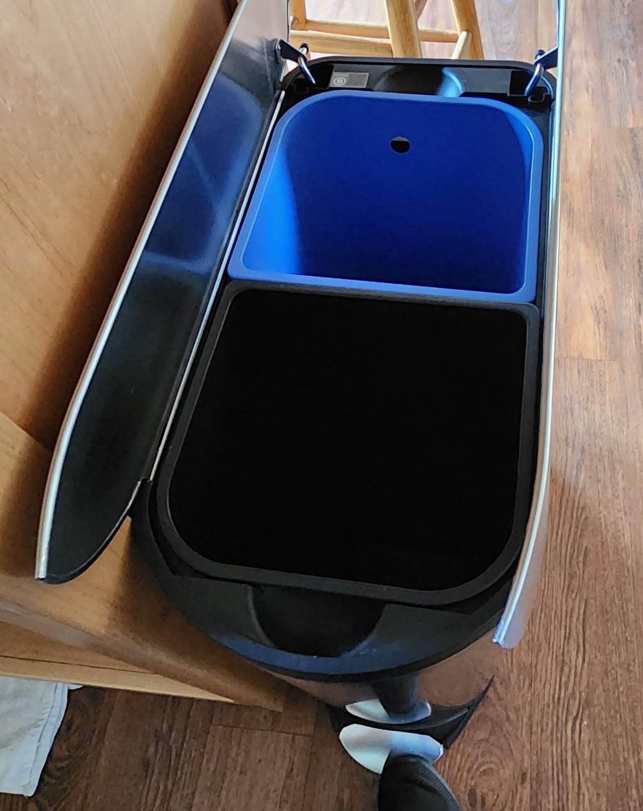 simplehuman 40 Liter / 10.6 Gallon Dual Compartment Butterfly Lid Kitchen Recycling Step Trash Can, Brushed Stainless Steel customer photo 2