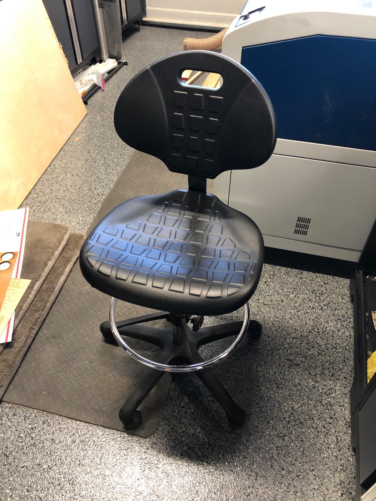 BenchPro Deluxe Polyurethane Chair With 18” Adjustable Footring and Heavy Nylon Base , 21