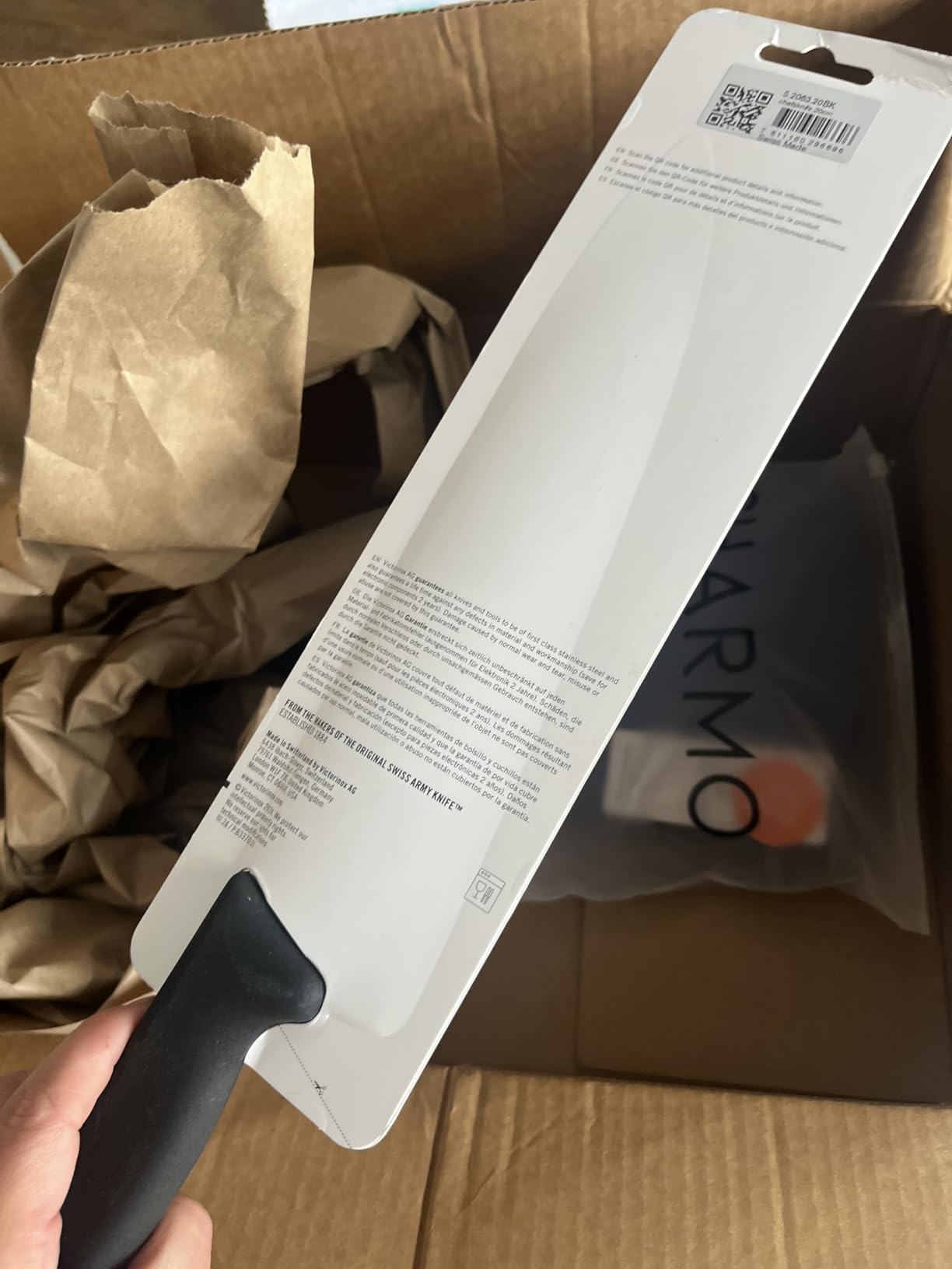 Victorinox Fibrox Pro 8 Inch Chef's Knife, Dishwasher Safe, Black | Ergonomic TPE non-slip handle for professional chopping, slicing, and dicing. Swiss made, dishwasher safe kitchen tool customer photo 1