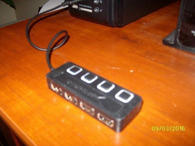 SABRENT 4-Port USB 2.0 Data Hub, LED Power Switches (HB-UMLS) customer photo 1