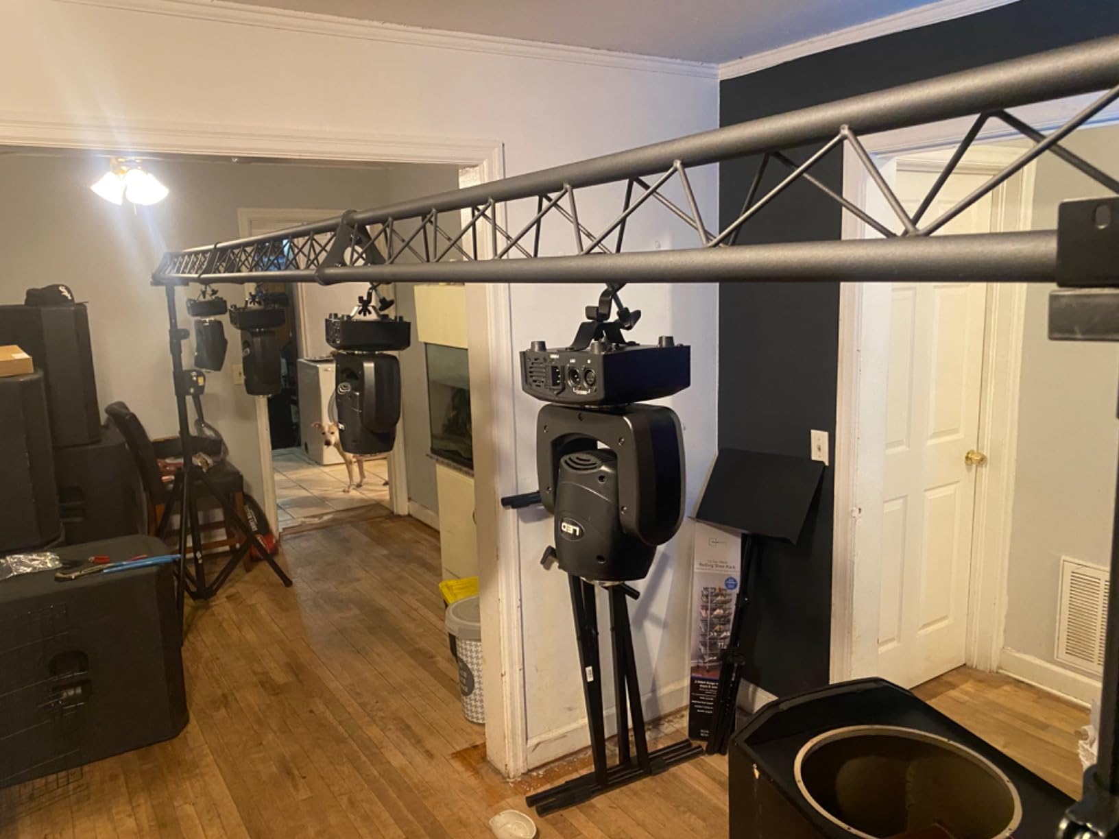 GRIFFIN Triangle Lighting Truss Stand System 15FT (Hand-CrankUP Plus) - DJ Booth Trussing Kit for Light Cans & Speakers customer photo 1