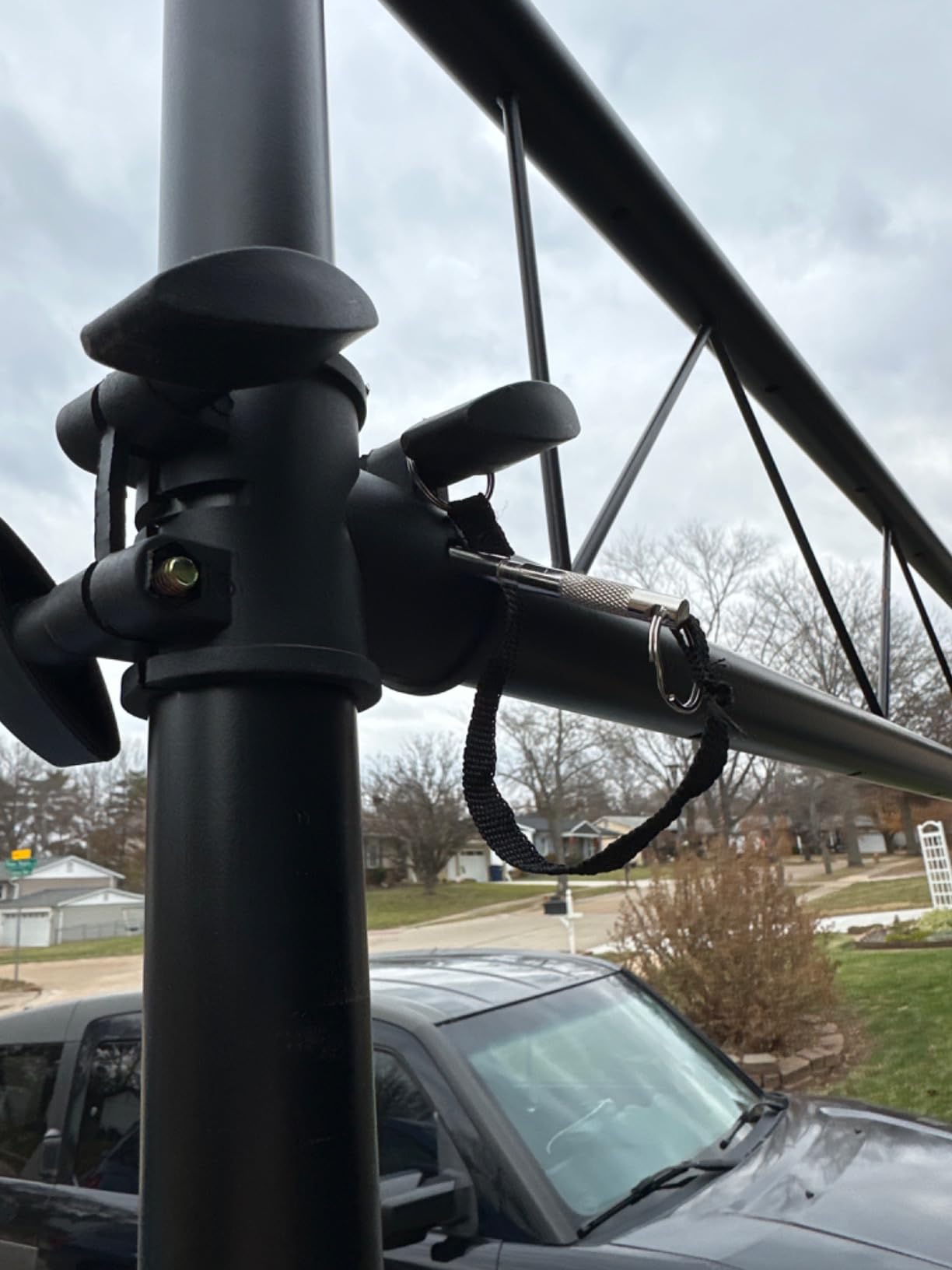 Monoprice Lighting Stand System With Truss, 220 lbs Maximum Load, Extends Up To 12.5 feet tall, 4 Feet Wide T-bars - Stage Right Series customer photo 1