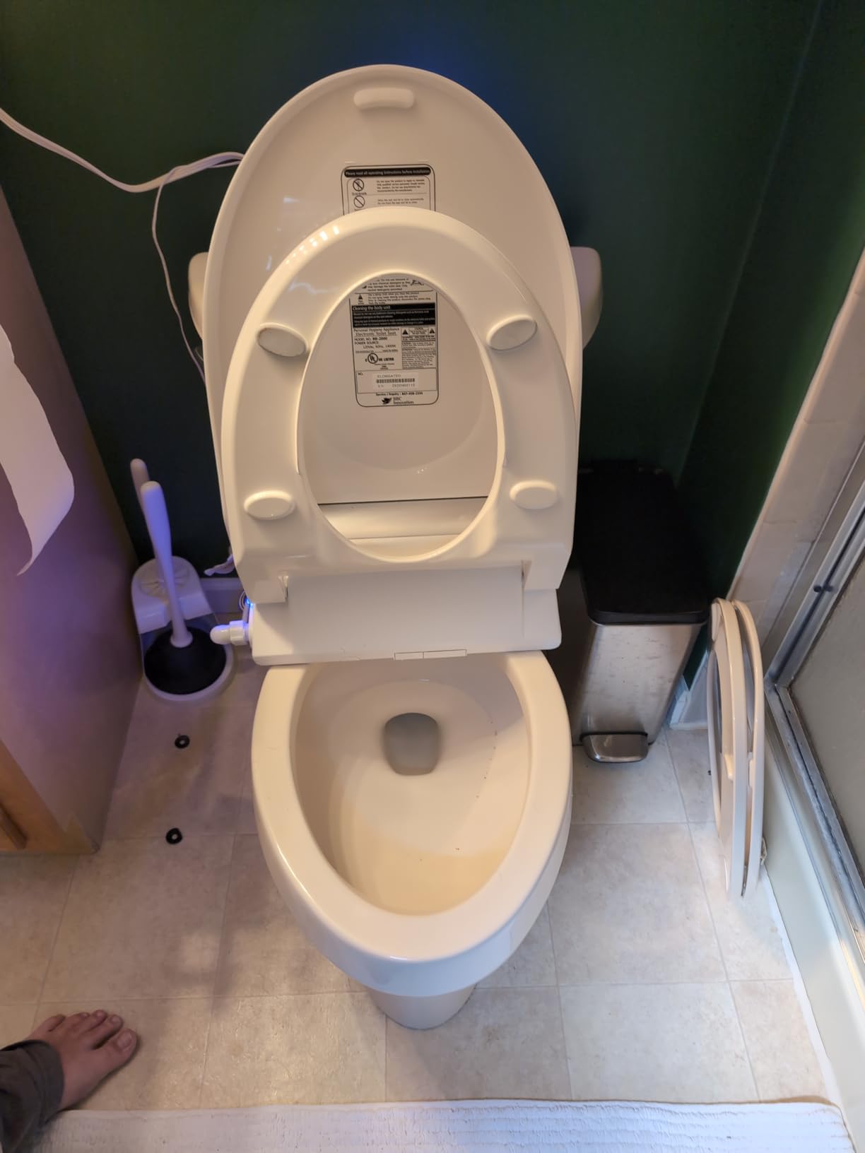 Bio Bidet BB2000 Bliss Electric Bidet Toilet Seat, Warm Water with Air Dryer, Heated Seat with Sensor and Slow Close Lid, Night Light, Remote Control, Elongated, White customer photo 2