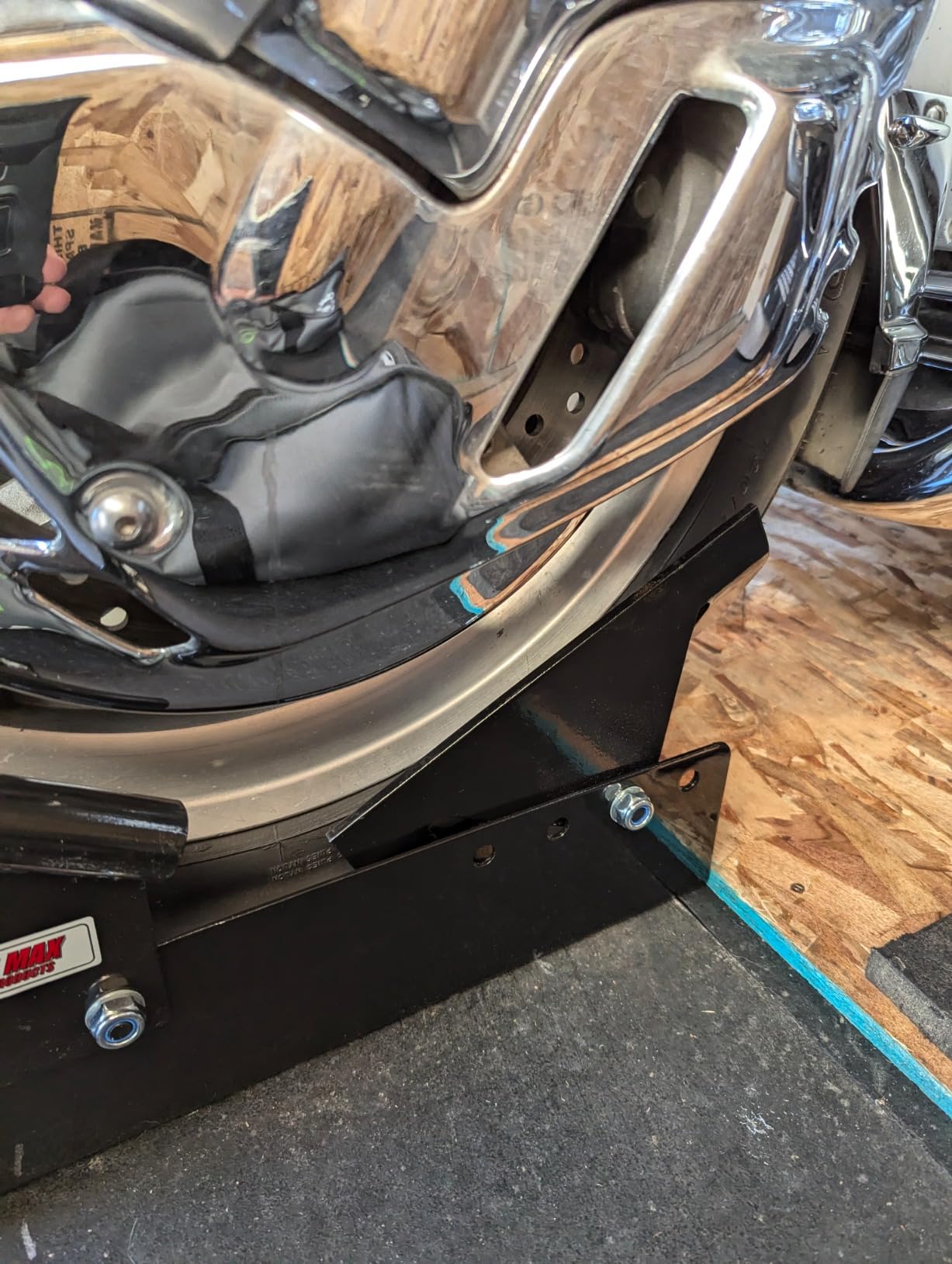 Extreme Max 5001.5010 Motorcycle Wheel Chock customer photo 2