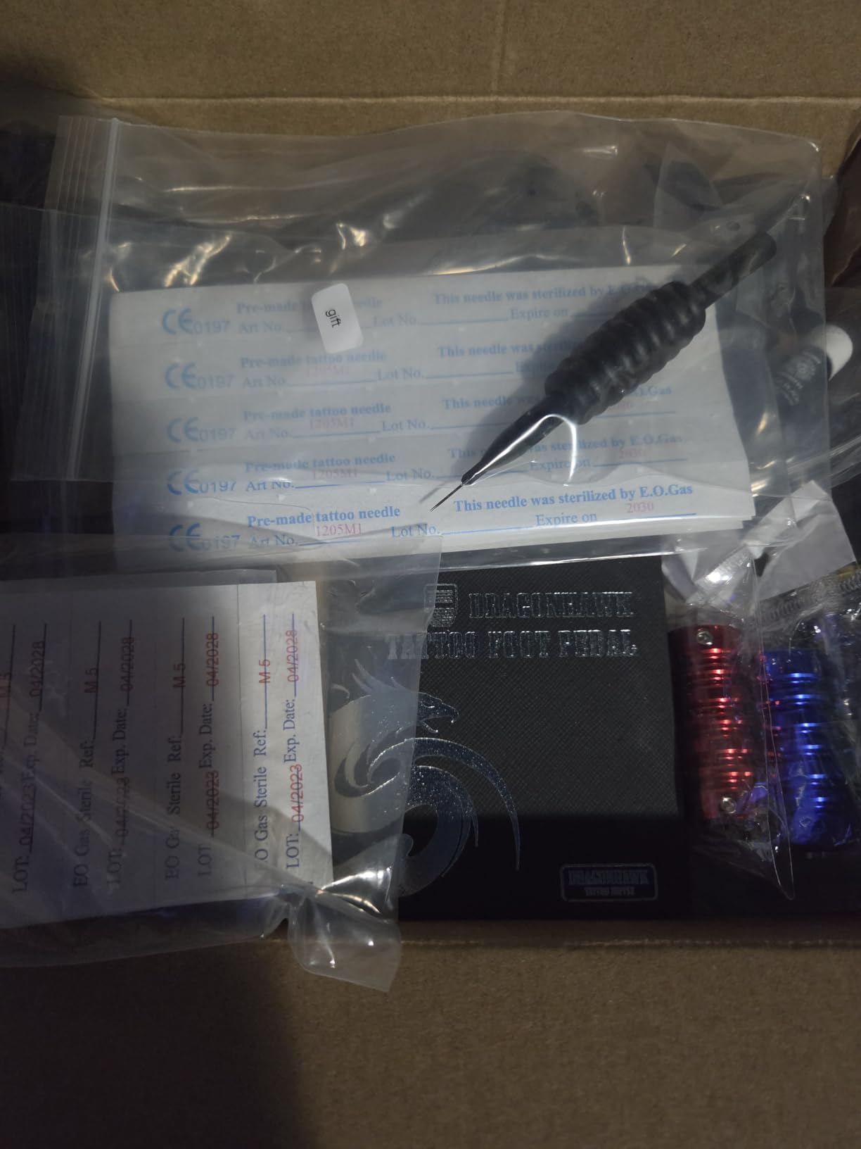 Dragonhawk Traditional Pro Complete Tattoo Kit - Two Machines Gun Easy Use Color Ink Power Supplies Disposable Needles Grips Great for Beginners & Starter Tattoo Aritsts 11-85 customer photo 2