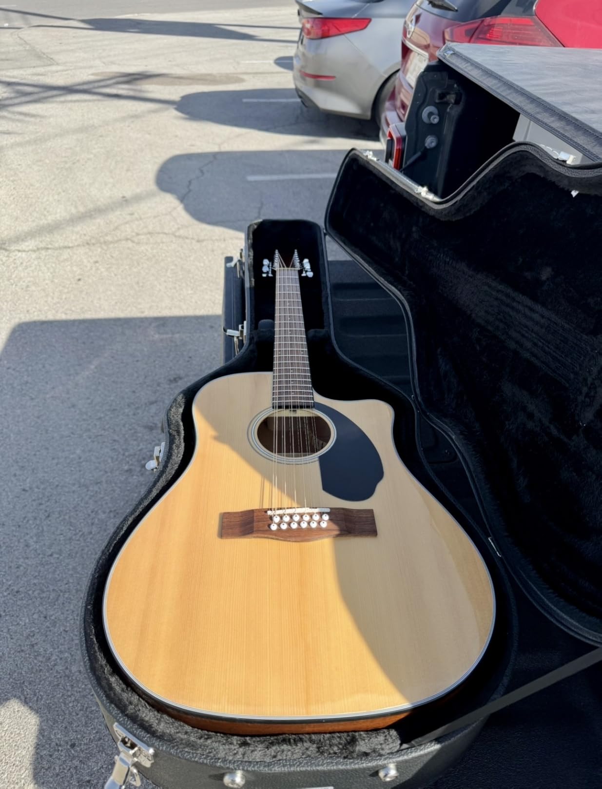Fender Flat-Top Dreadnought Acoustic Guitar Case, Padded, Black customer photo 2