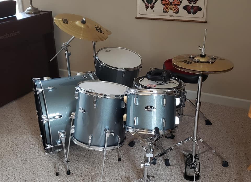Pearl Roadshow Drum Set 5-Piece Complete Kit with Cymbals and Stands, Bronze Metallic (RS525WFC/C707) customer photo 1