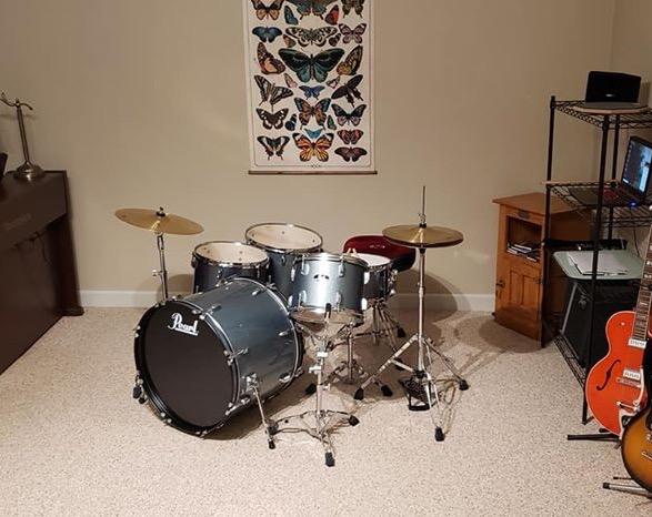 Pearl Roadshow Drum Set 5-Piece Complete Kit with Cymbals and Stands, Bronze Metallic (RS525WFC/C707) customer photo 2