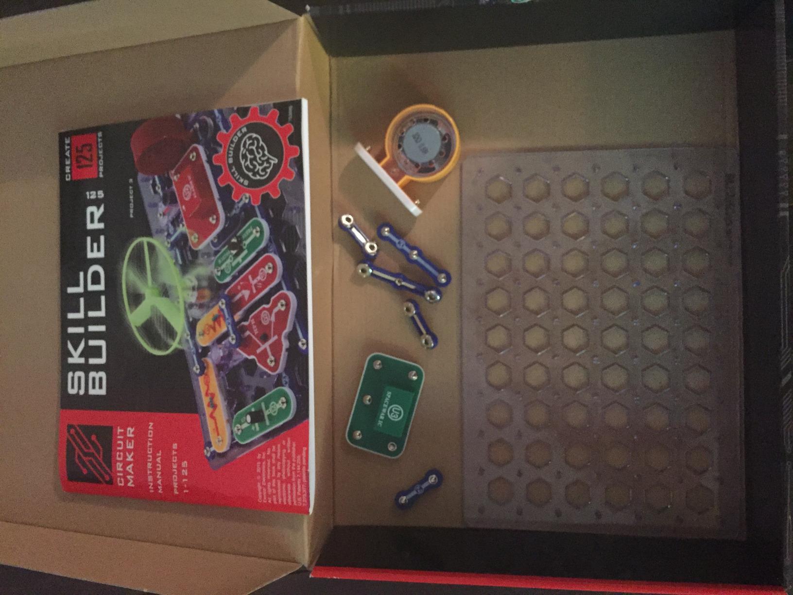 Snap Circuits 203 Electronics Exploration Kit | Over 200 STEM Projects | Full Color Project Manual | 42 Snap Modules | Unlimited Fun customer photo 2
