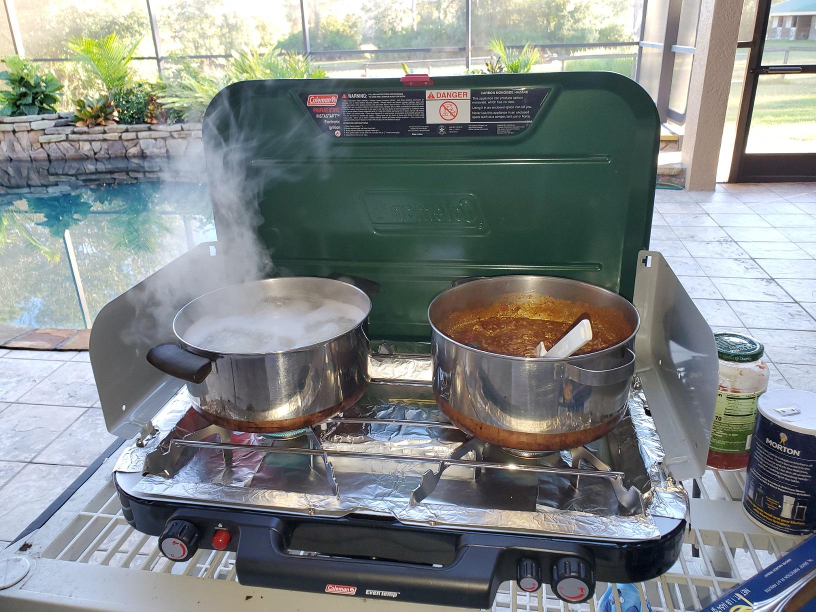 Coleman Classic 3-Burner Propane Camping Stove with InstaStart Ignition, Portable Cooktop with 3 Adjustable Burners & 28,000 BTUs of Power for Camping, Tailgating, Grilling, Hunting & More customer photo 2