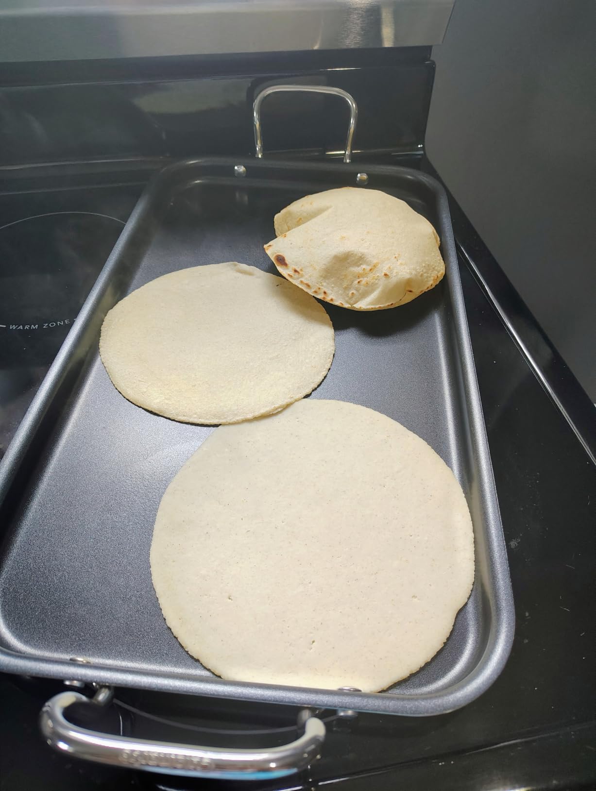 Cuisinart Griddle Skillet, Nonstick Double Burner, 10x18-Inch, MCP45-25NSP1 customer photo 2