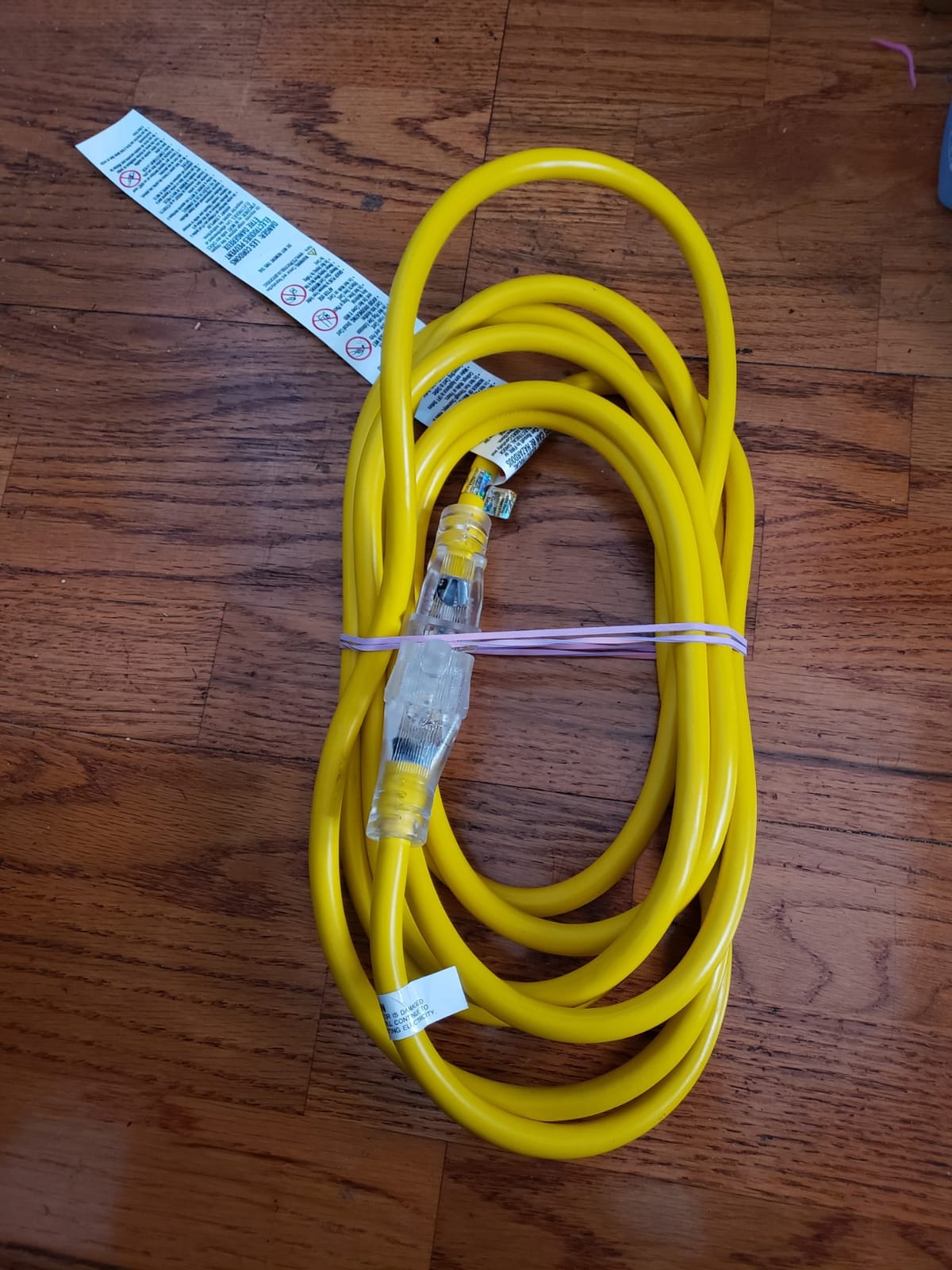IRON FORGE CABLE 25 ft Lighted Outdoor Extension Cord - 12/3 SJTW Heavy Duty Yellow Extension Cable Extension Cable with 3 Prong Grounded Plug for Safety, 15AMP -Great for Garden and Major Appliances | 12/3 Outdoor Cable, Lighted End, 3 Prong Grounded Plug, 15 Amp, Weatherproof - For Job Sites, Garages, Appliances, RV customer photo 1