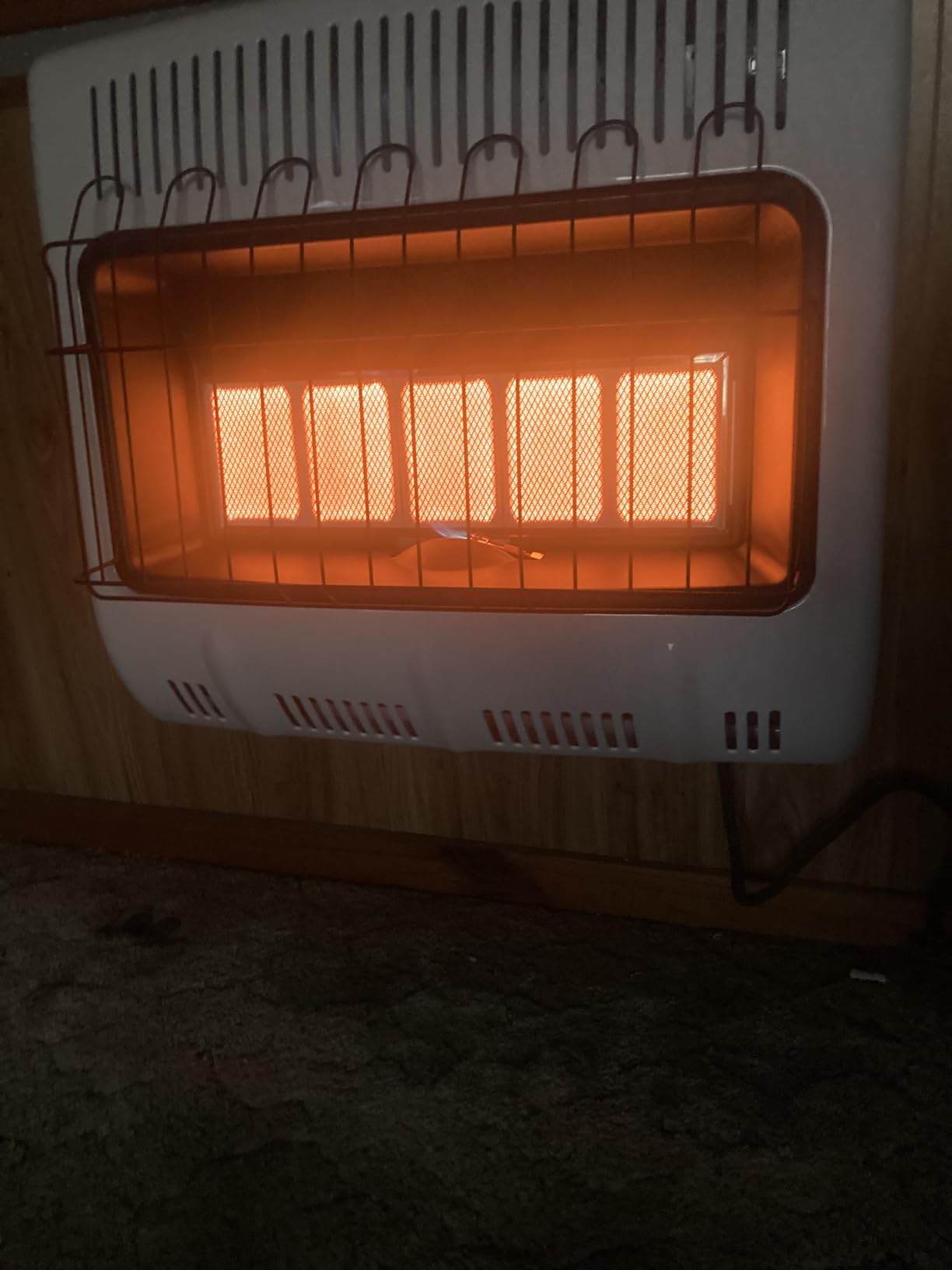 Mr. Heater 30,000 BTU Vent Free Radiant Propane Heater customer photo 2