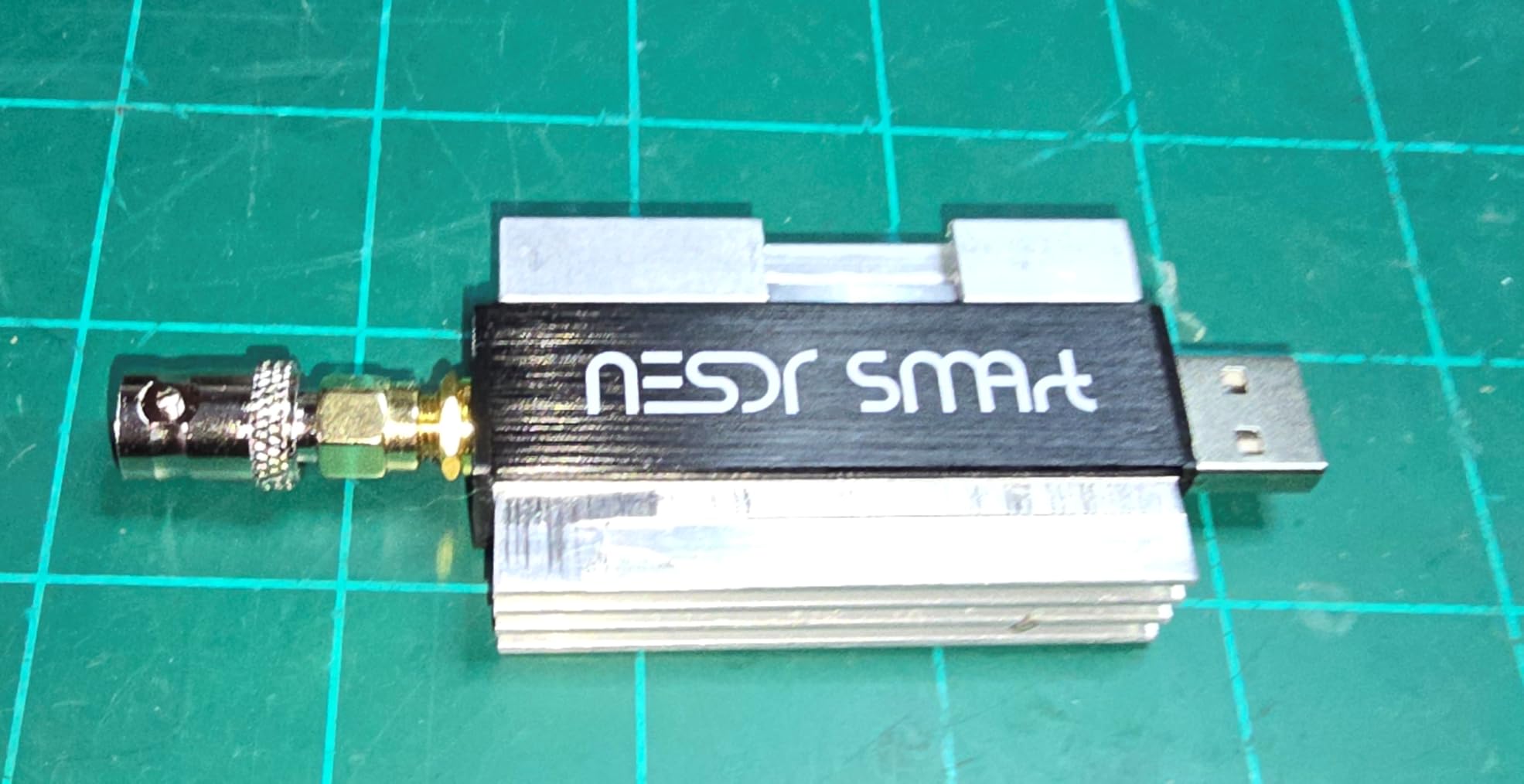 Nooelec RTL-SDR v5 SDR - NESDR Smart HF/VHF/UHF (100kHz-1.75GHz) Software Defined Radio. Premium RTLSDR w/ 0.5PPM TCXO, SMA Input & Aluminum Enclosure. RTL2832U & R820T2 (R860)-Based Radio customer photo 1