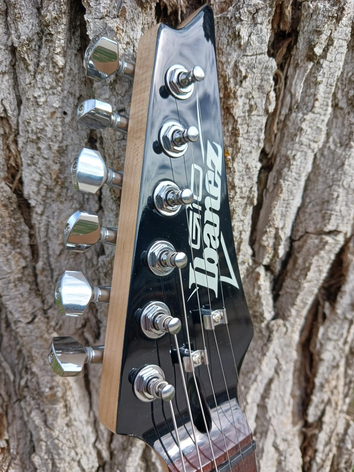 Ibanez GIO Series GRX70QA - Transparent Emerald Burst customer photo 2