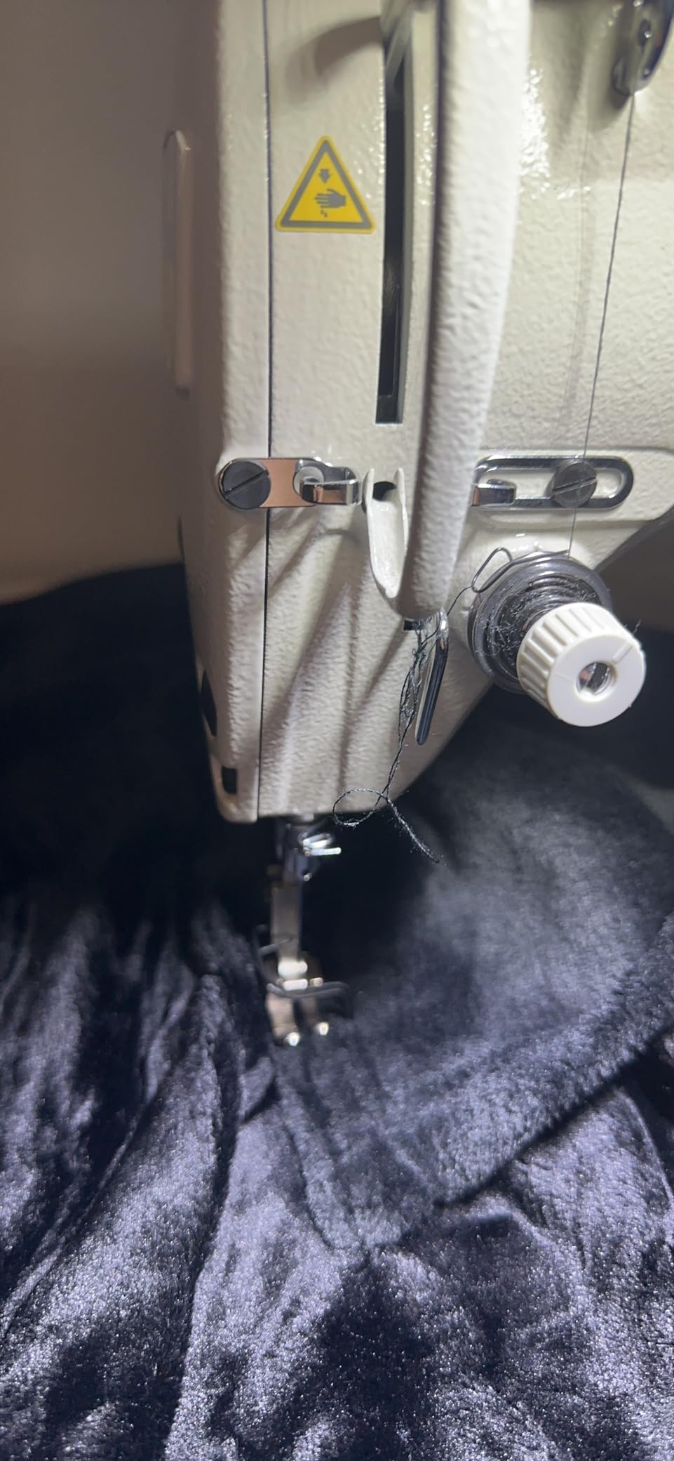 Juki DDL-8700-H Industrial Straight Stitch Sewing Machine, K.D table & Servo Motor DIY customer photo 1