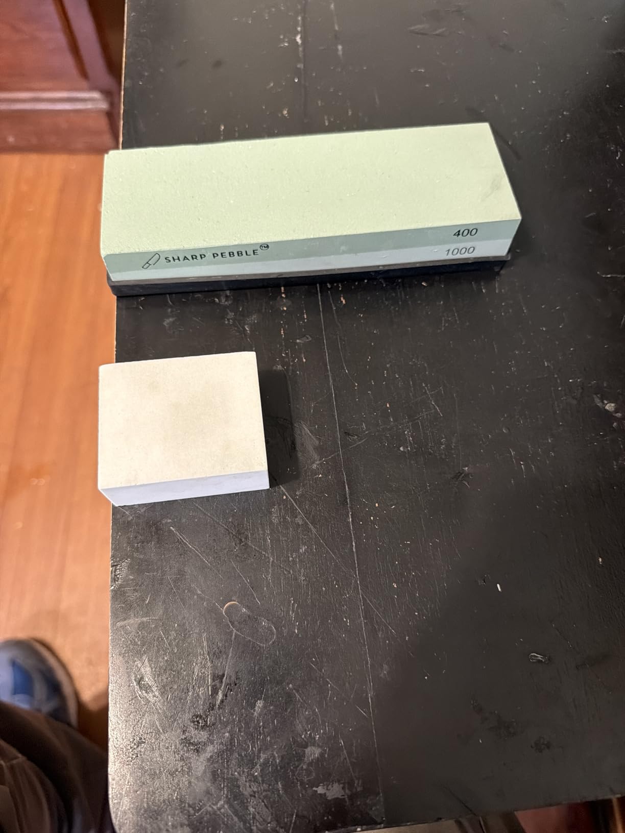 Sharp Pebble Whetstone Knife Sharpening Stone Kit - 2 Sided 400/1000 Grit customer photo 1