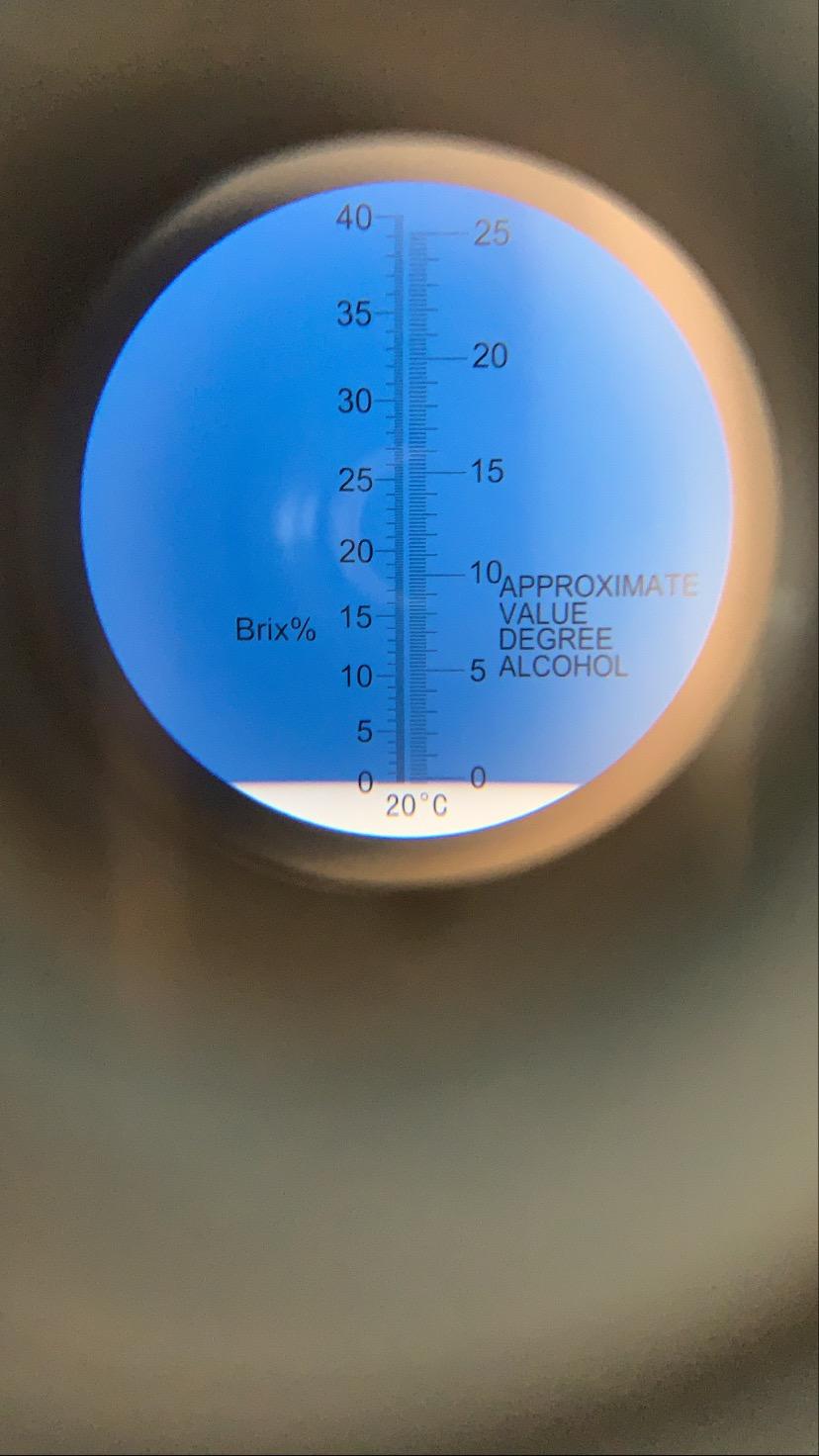 Refractometer for Grape Wine Brewing, Measuring Sugar Content in Original Grape Juice and Predicting The Wine Alcohol Degree, Dual Scale of 0-40% Brix & 0-25% vol Alcohol, Wine Making Kit customer photo 1