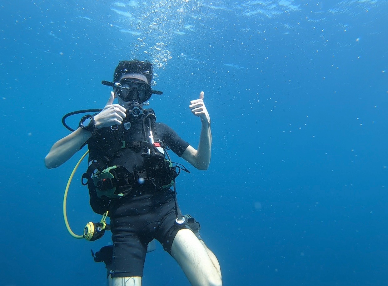 SCUBAPRO Hydros Pro Men’s Back Inflated Scuba BCD Recreational and Travel Scuba Diving customer photo 2