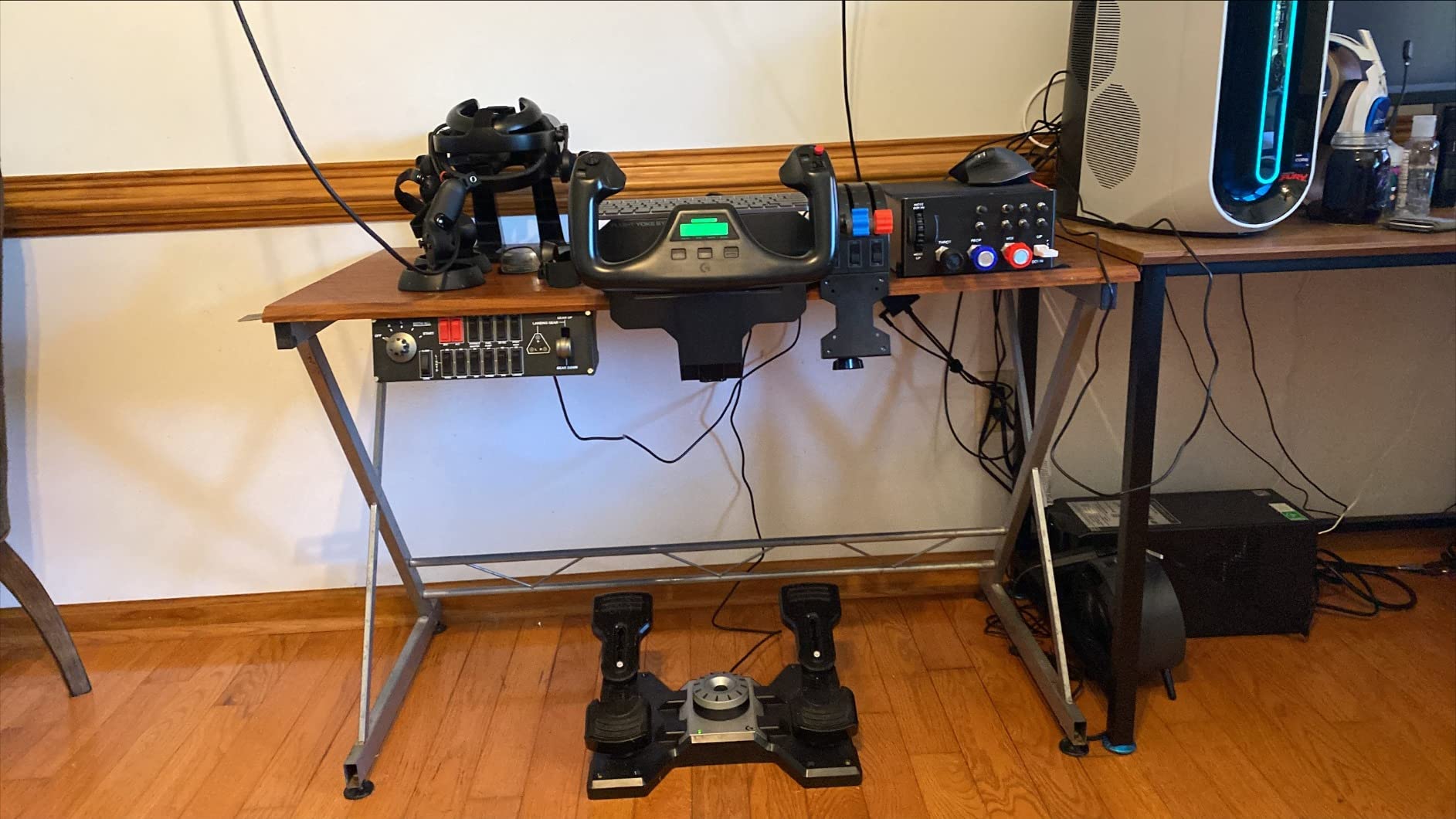 Logitech G Pro Flight Switch Panel customer photo 2