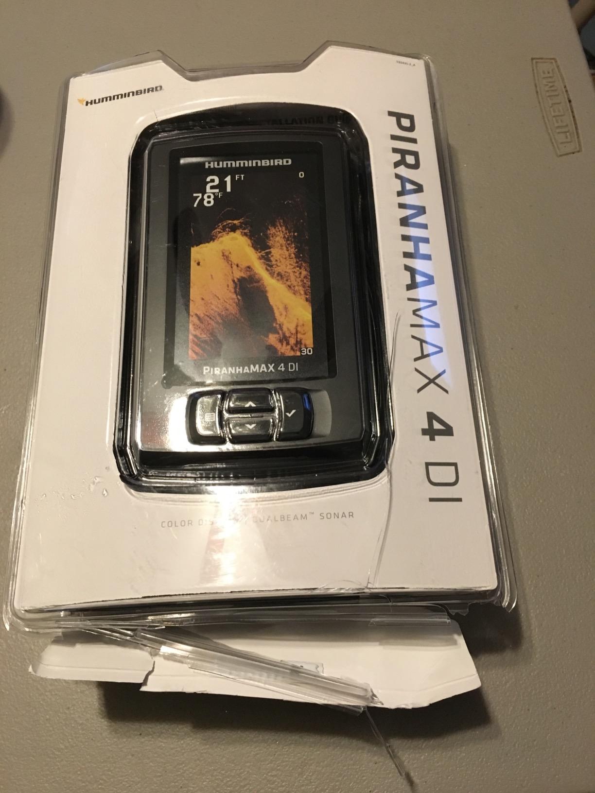 Humminbird PiranhaMAX 4 Fish Finder, Down Imaging customer photo 1