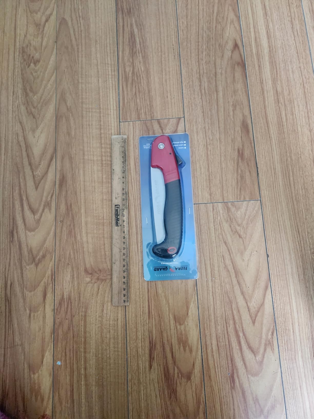 FLORA GUARD 7.7-Inch Folding Hand Saw,7 TPI Staggered Teeth Pruning Saw customer photo 2