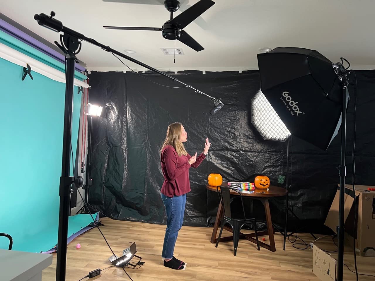 LyxPro SMT-1 Professional Microphone Stand Heavy Duty 93” Studio Overhead Boom Stand 76” Extra Long Telescoping Arm Mount, Foldable Tripod Legs & Adjustable Counterweight customer photo 2