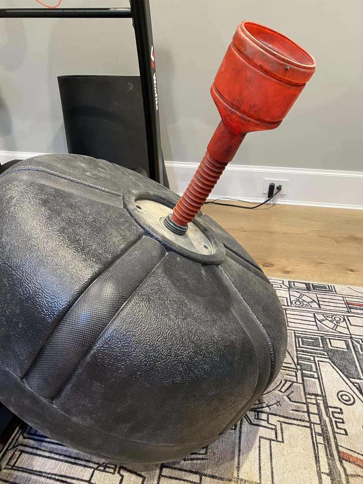 Everlast Freestanding Adjustable Punching Bag for Adults | Heavy Boxing Bag with Stand | Free Standing Punching Bag for Boxing, Muay Thai, MMA, Home Gym Training customer photo 2