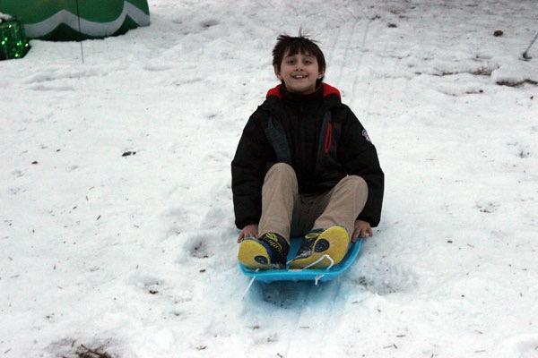 Best Choice Products 35in Kids Plastic Toboggan Snow Sled w/Pull Rope, 2 Handles customer photo 1