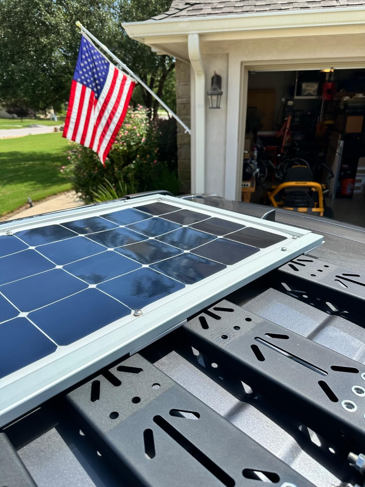 REDARC Dual Input 25A in-Vehicle DC to DC Battery Charger with MPPT Solar Regulator customer photo 2