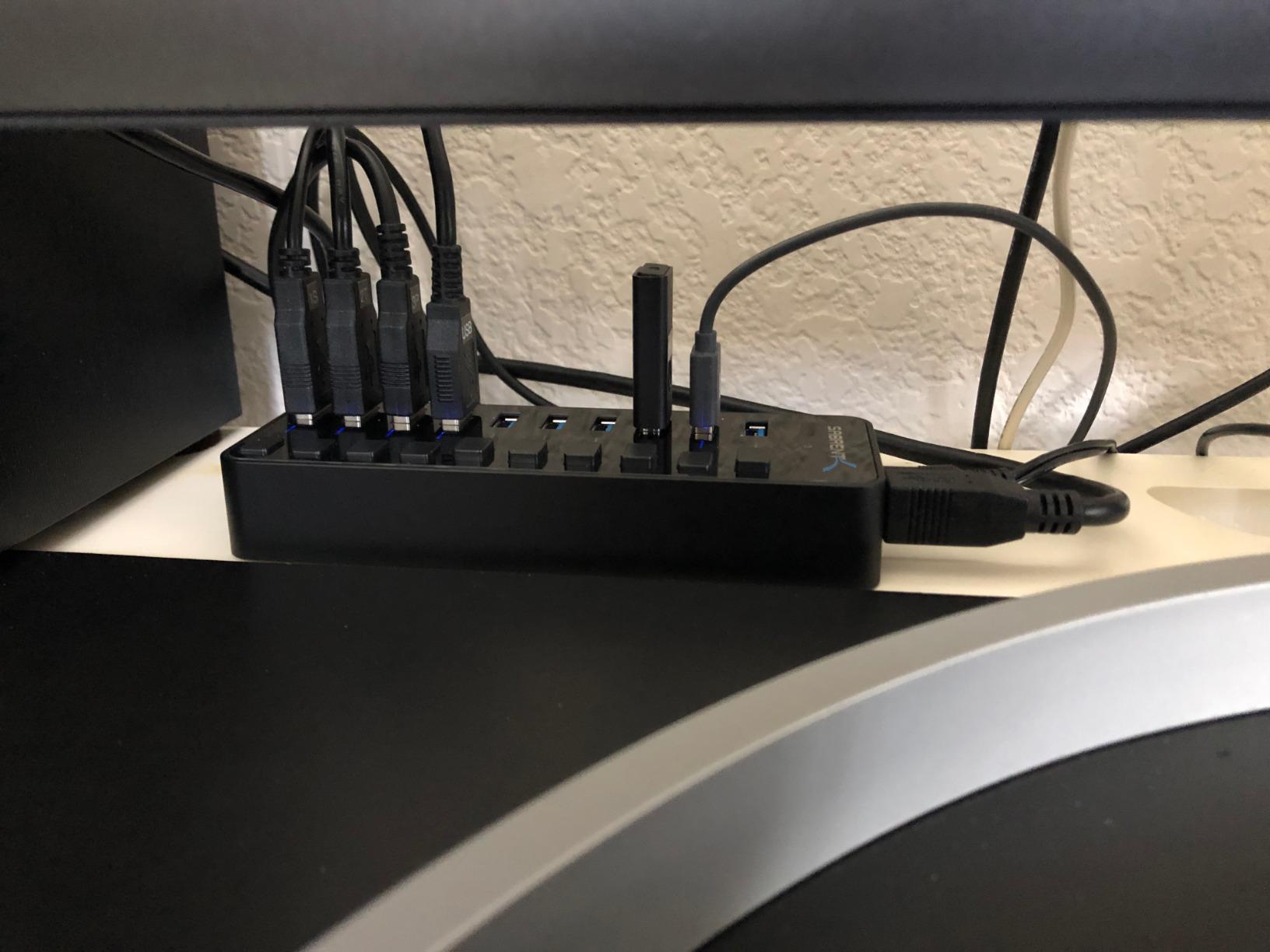 SABRENT 10-Port 60W Powered USB 3.0 Hub, Power Switches & LEDs (HB-BU10) customer photo 1