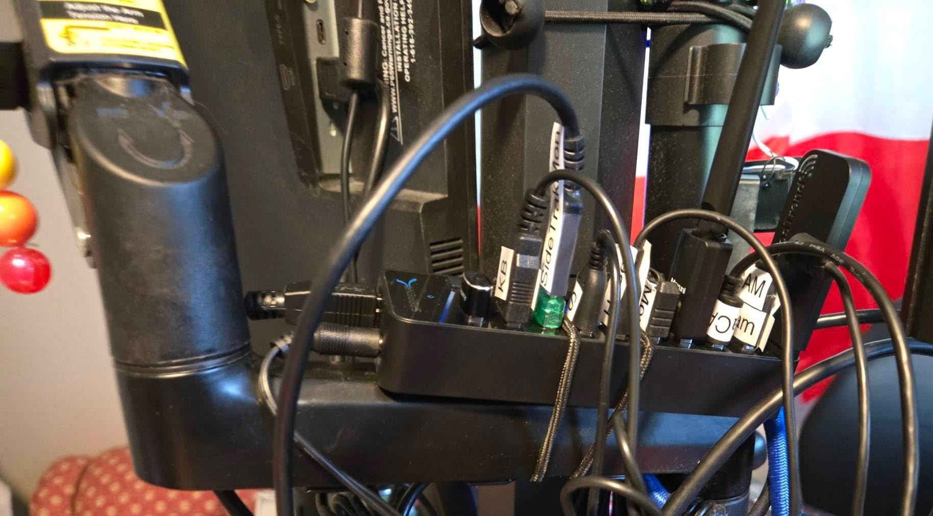SABRENT 10-Port 60W Powered USB 3.0 Hub, Power Switches & LEDs (HB-BU10) customer photo 2