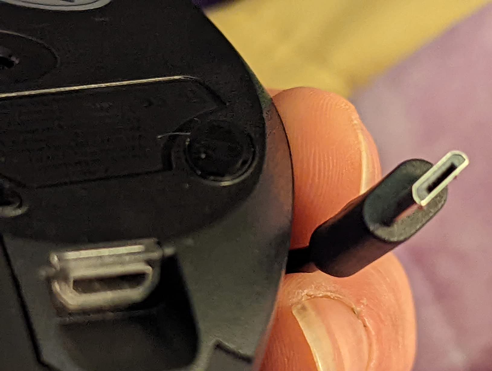 Lekvey Ergonomic Mouse, Rechargeable Vertical Wireless Mouse, Comfort Grip customer photo 2