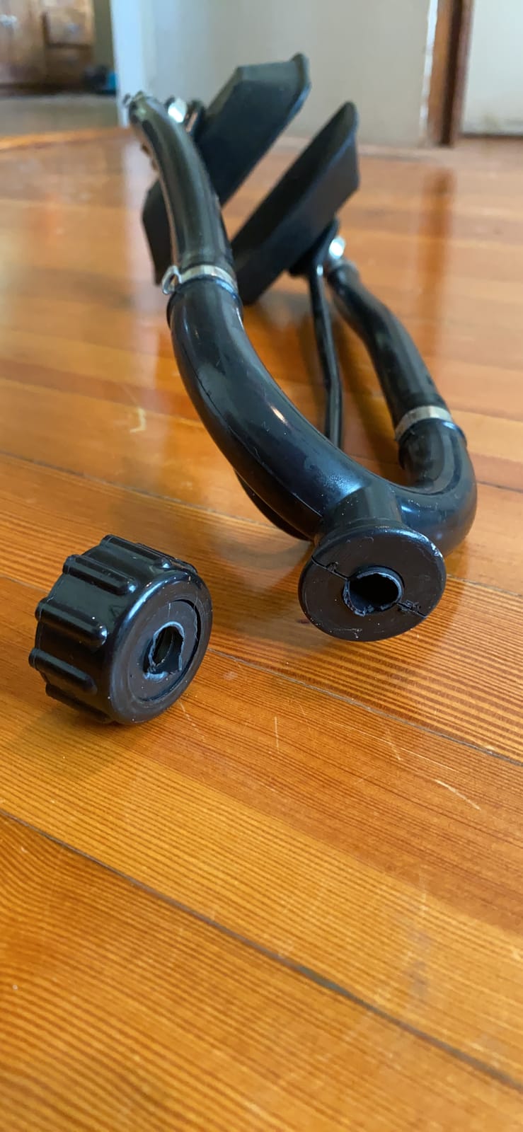 Five Oceans Outboard Motor Muffs, Boat Motor Flusher, Black PVC Marine Grade Muffs, Coated Steel Bracket, Includes Garden Hose Connector & Quick Connect Adapter customer photo 1