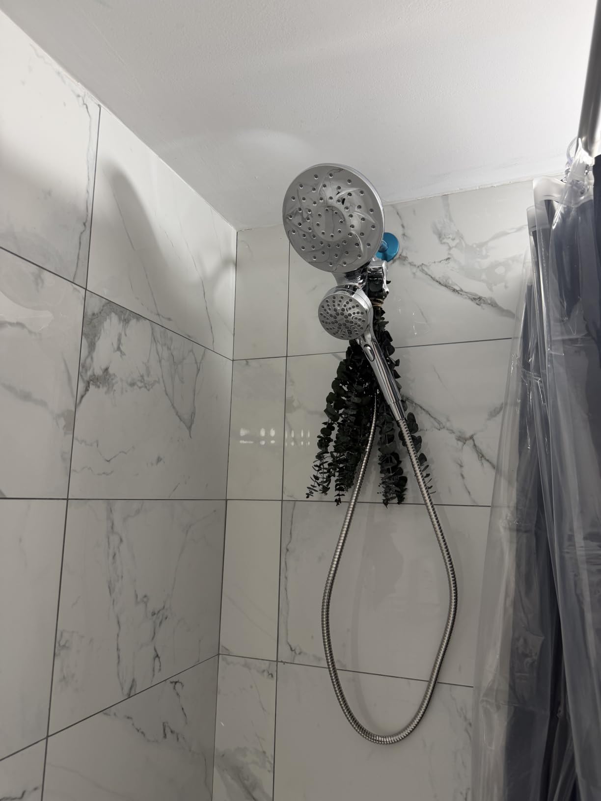 Moen 26009 Engage Magnetix Chrome 2-in-1 Rain Shower Head & Handshower customer photo 1