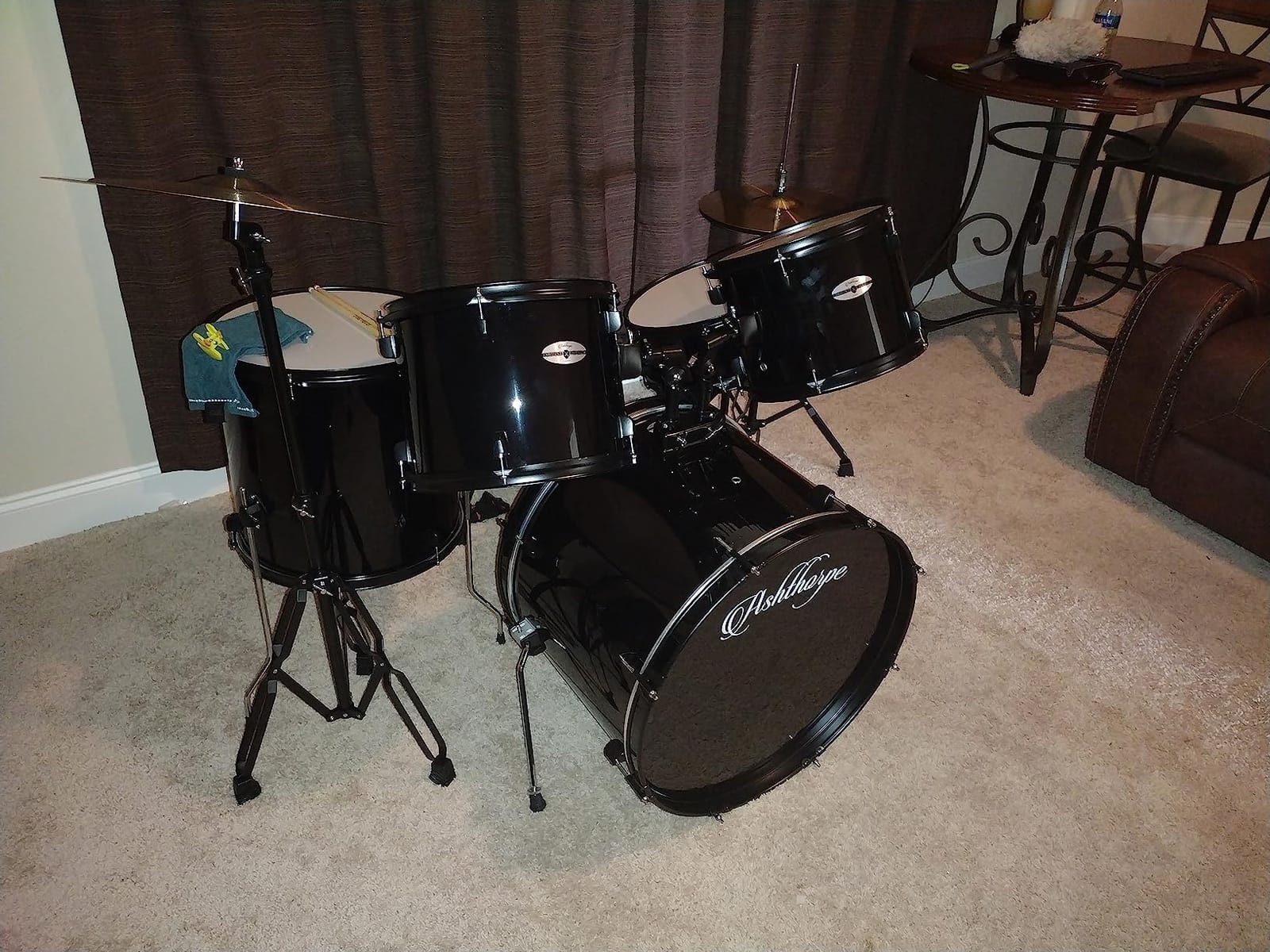 Ashthorpe 5-Piece Complete Full Size Adult Drum Set with Remo Batter Heads - Red customer photo 1