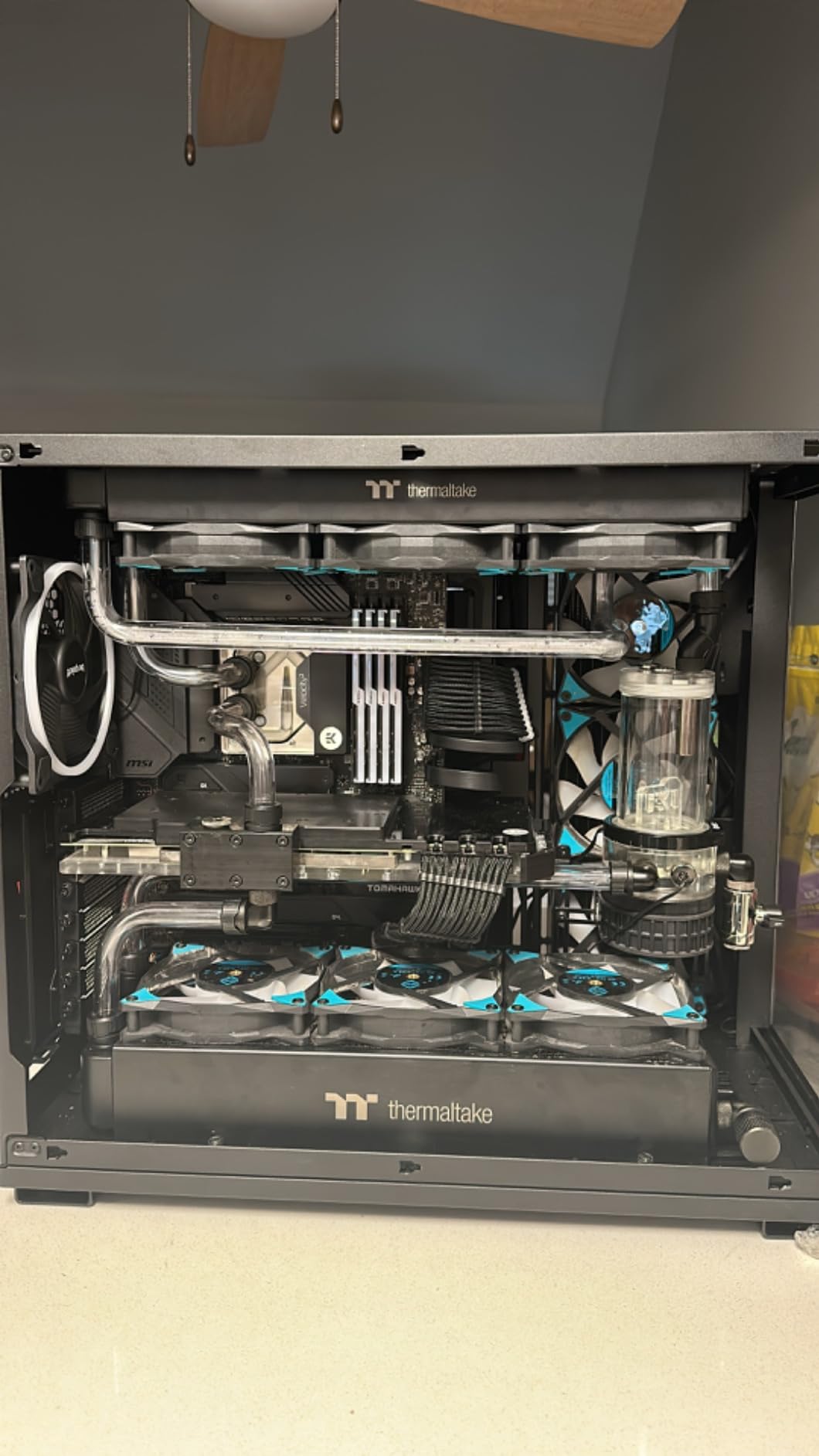 Thermaltake Pacific DIY Liquid Cooling System CL360 64mm Thick Copper Radiator CL-W191-CU00BL-A customer photo 1