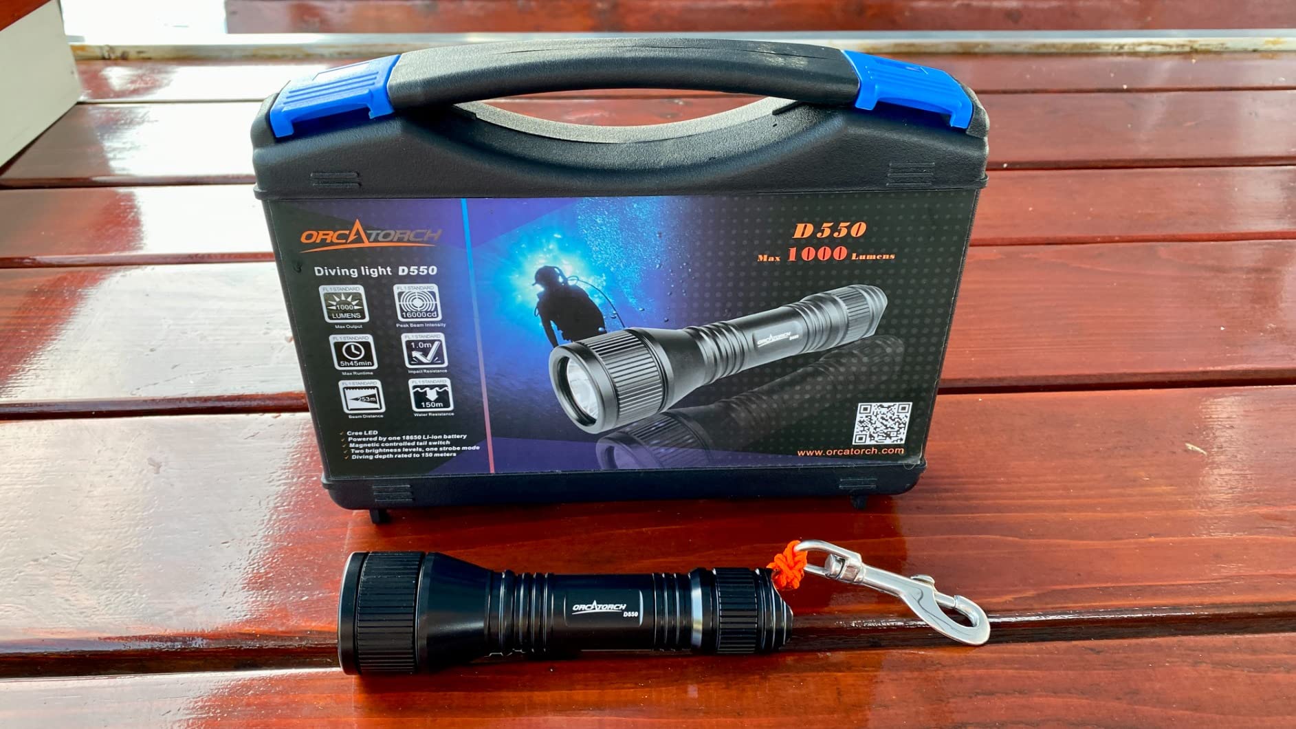 ORCATORCH D550 Dive Light with Hands-Free Wrist Mount customer photo 1